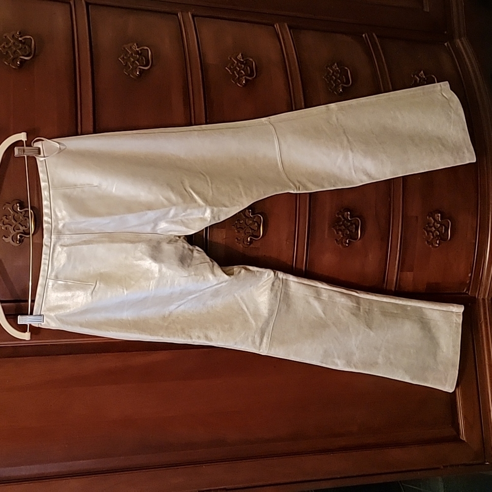 Leather Pearlescent gorgeous Trousers - Picture 8 of 8